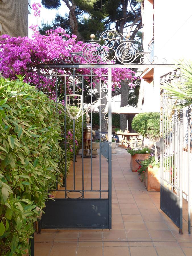 Hotel Ribes Roges Vilanova i la Geltru Exterior photo